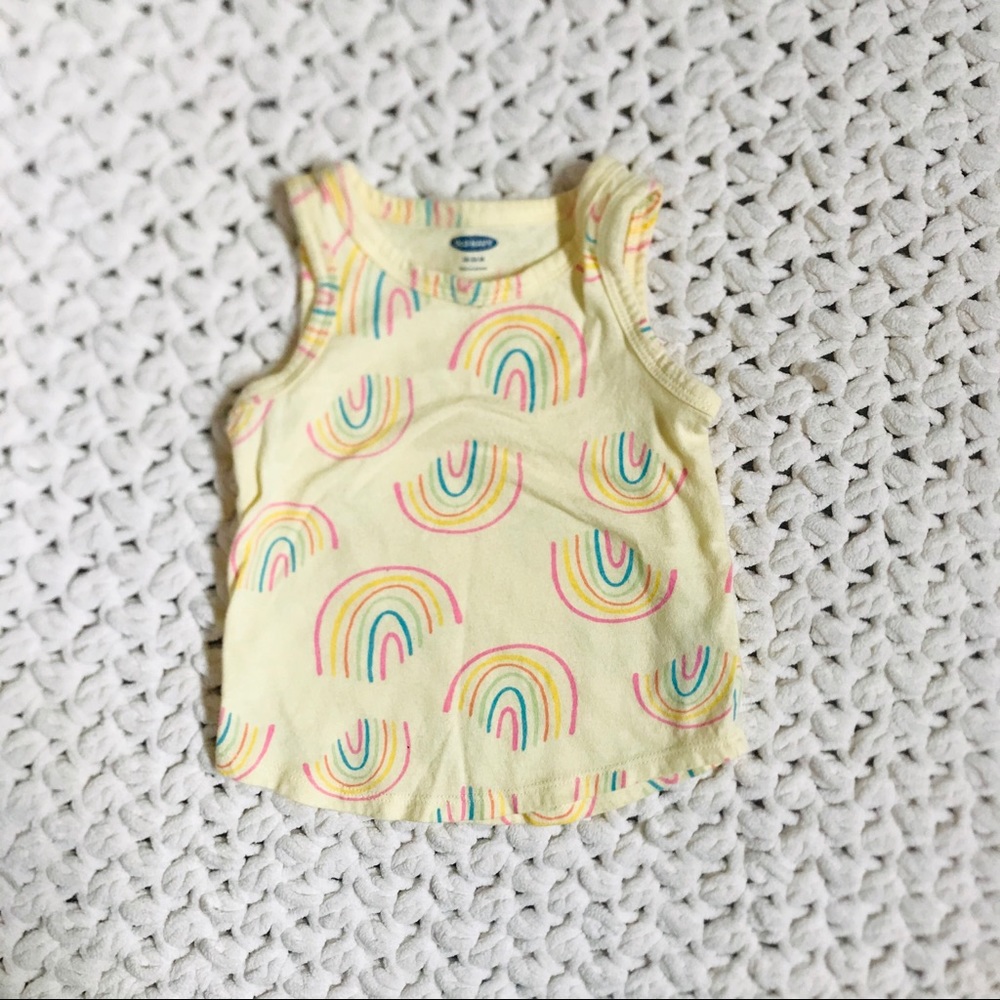 old navy tee